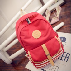 Рюкзак красного цвета с вставками из экокожи 